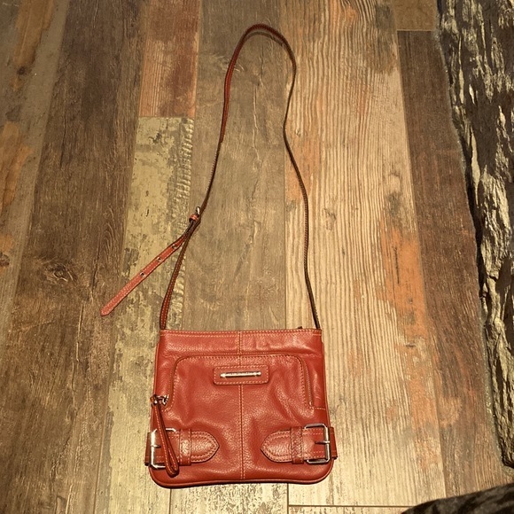 Franco Sarto Red leather crossbody in great pre-owned condition. - Picture 11 of 14